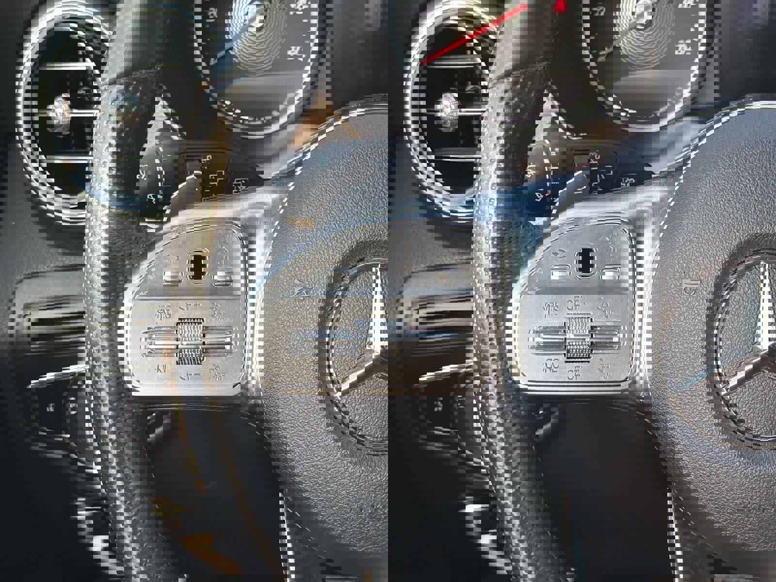 Used 2022 Mercedes-Benz GLC 300 image 11