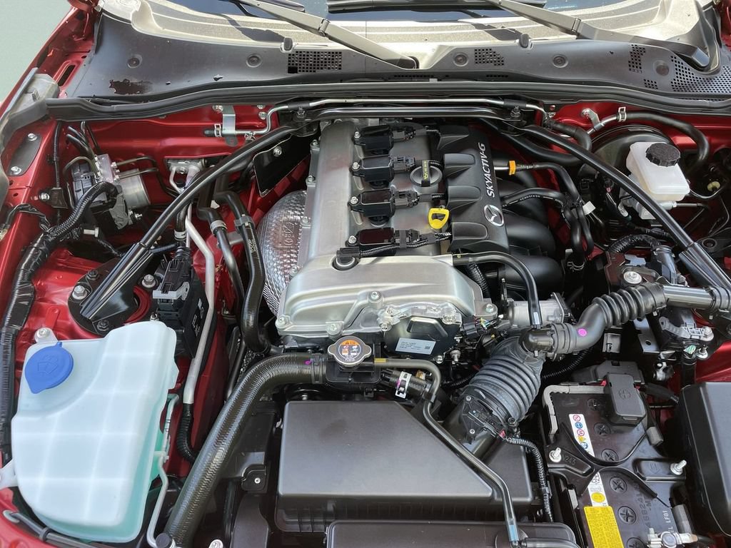 Used 2025 MAZDA MX-5 Miata RF Grand Touring RWD image 12