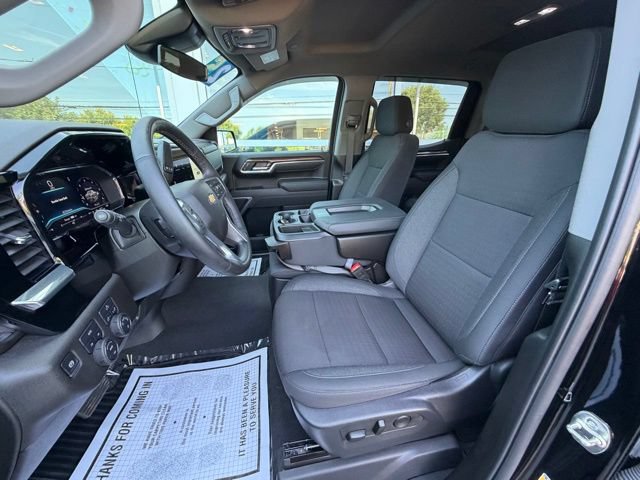 Used 2025 Chevrolet Silverado 1500 LT AWD/4WD image 32