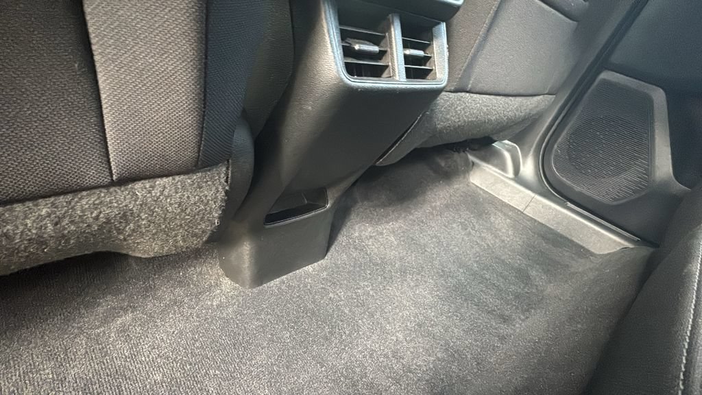 Used 2025 Chevrolet Equinox LT AWD/4WD image 26