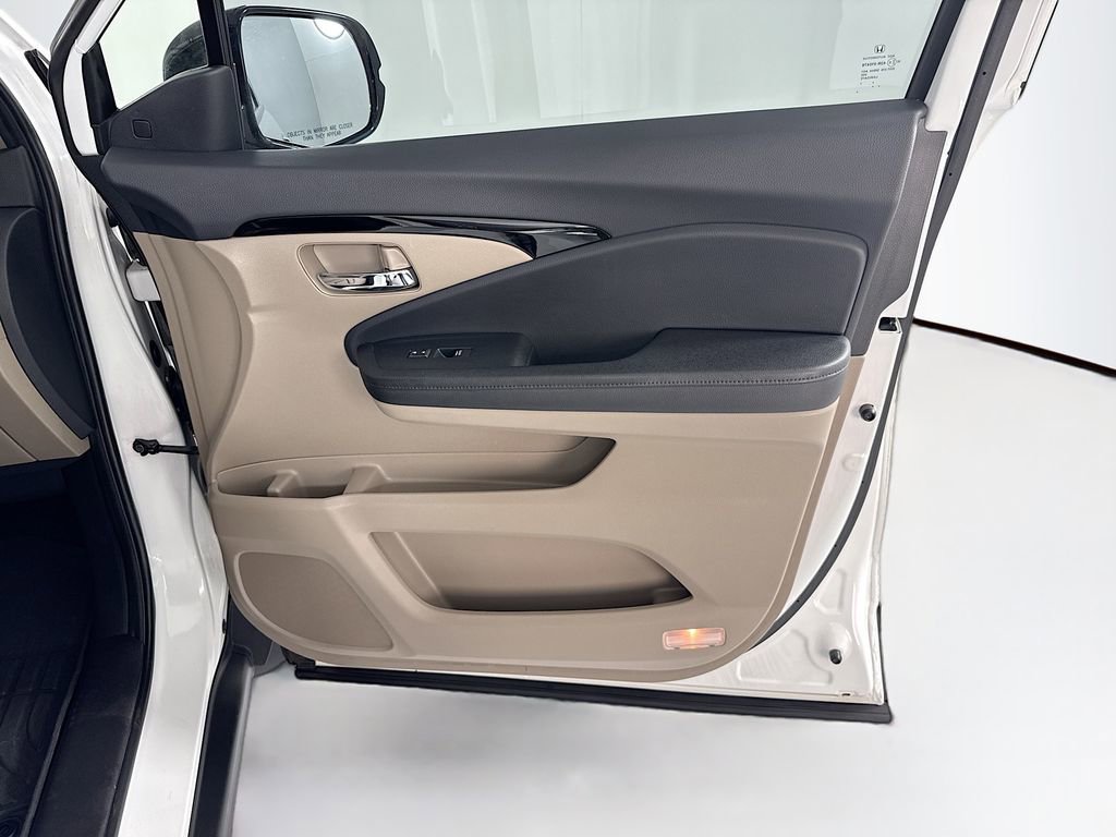 Used 2021 Honda Pilot Touring image 27
