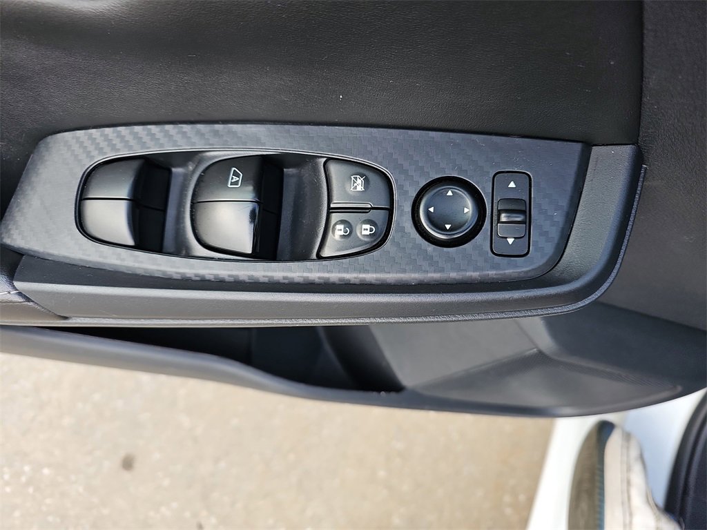 Used 2024 Nissan Sentra SV image 25