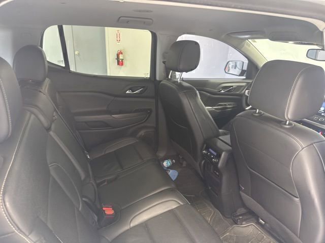 Used 2023 GMC Acadia SLT image 23