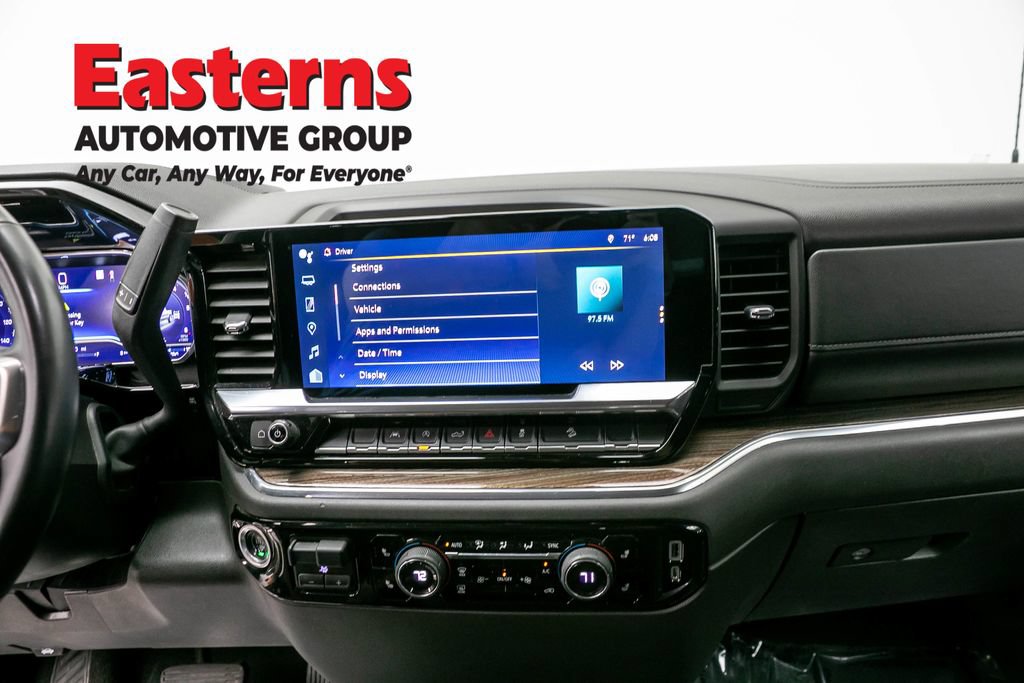 Used 2023 Chevrolet Silverado 1500 LT AWD/4WD image 11