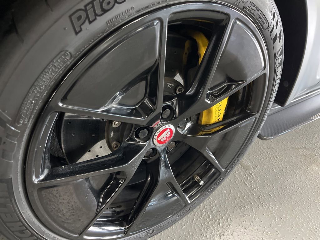 Used 2019 Jaguar XE SV Project 8 image 15