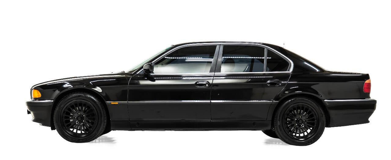 Used 1998 BMW 740i RWD image 6