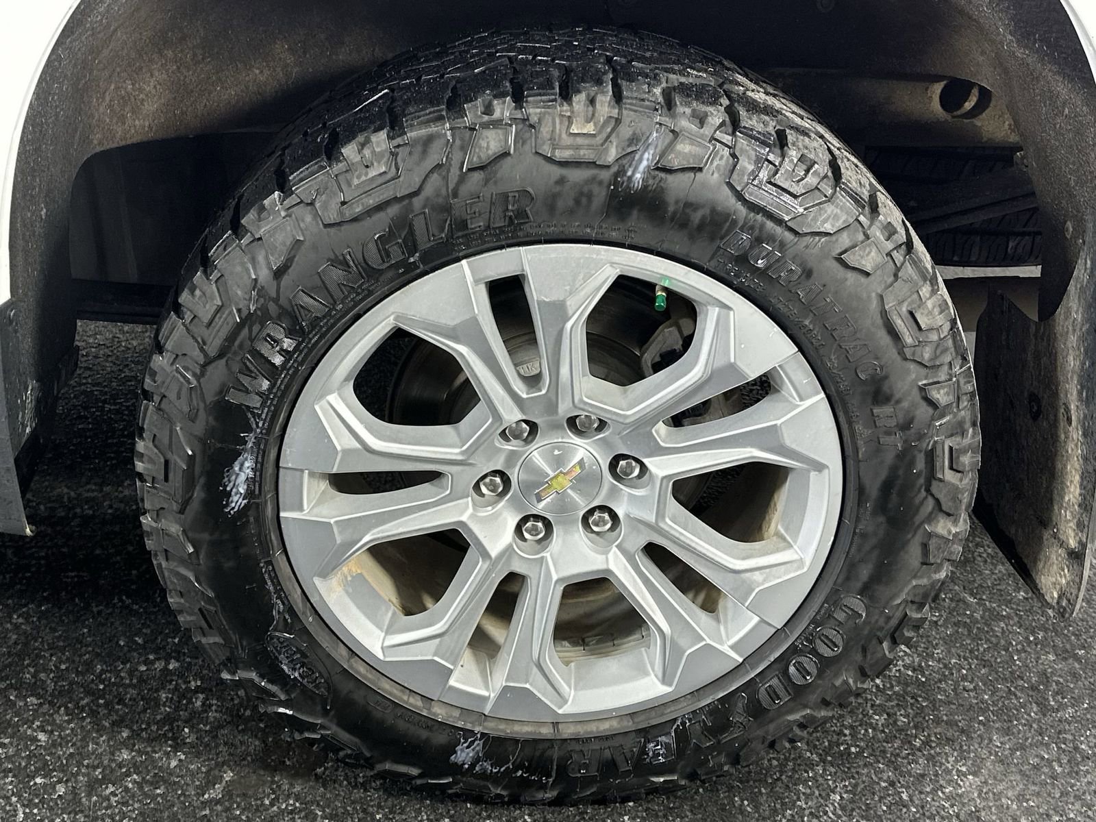 Used 2024 Chevrolet Silverado 1500 LTZ image 14