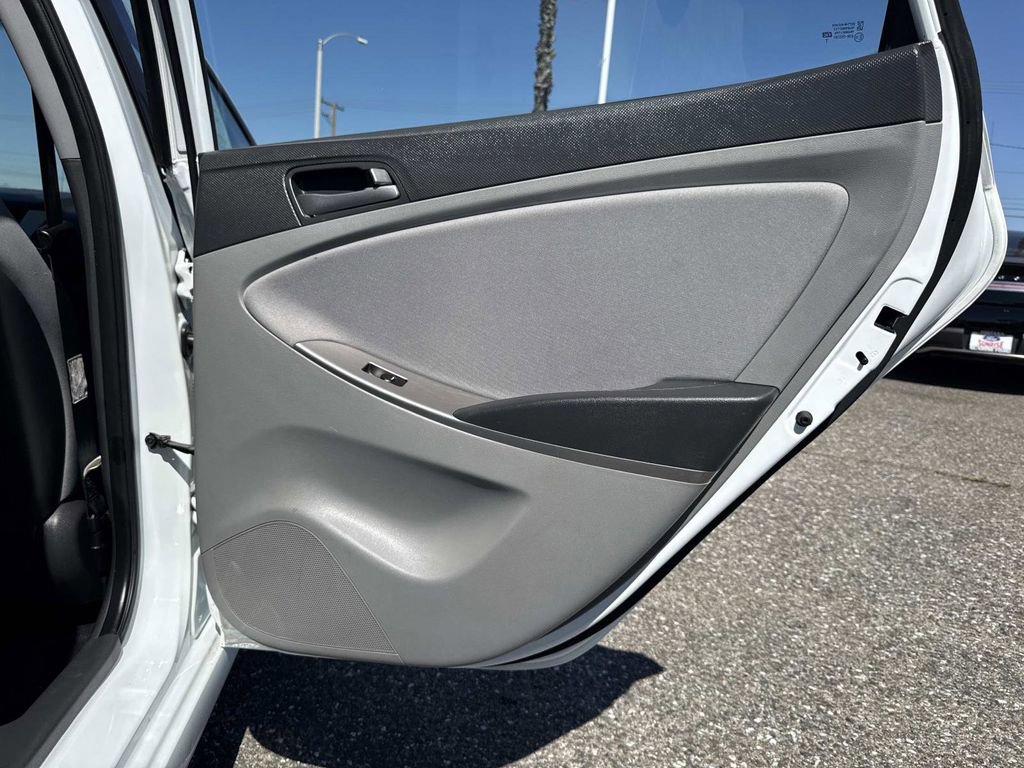 Used 2016 Hyundai Accent SE image 22