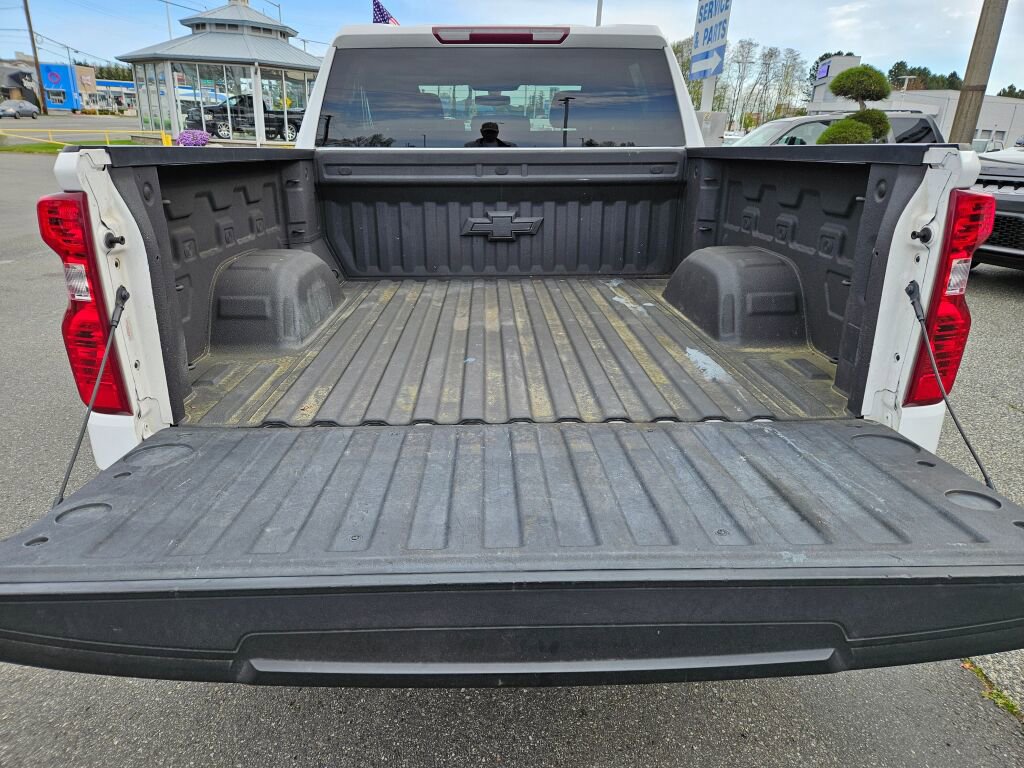 Used 2019 Chevrolet Silverado 1500 LT w/ All-Star Edition AWD/4WD image 9