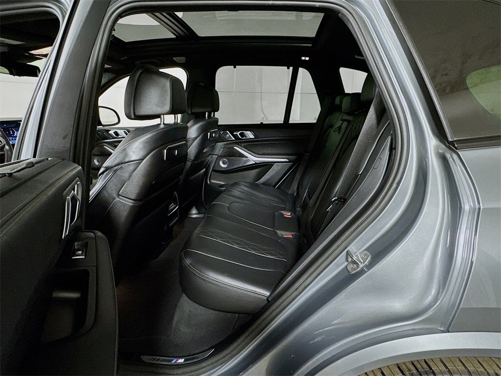 Used 2024 BMW X5 M60i image 24