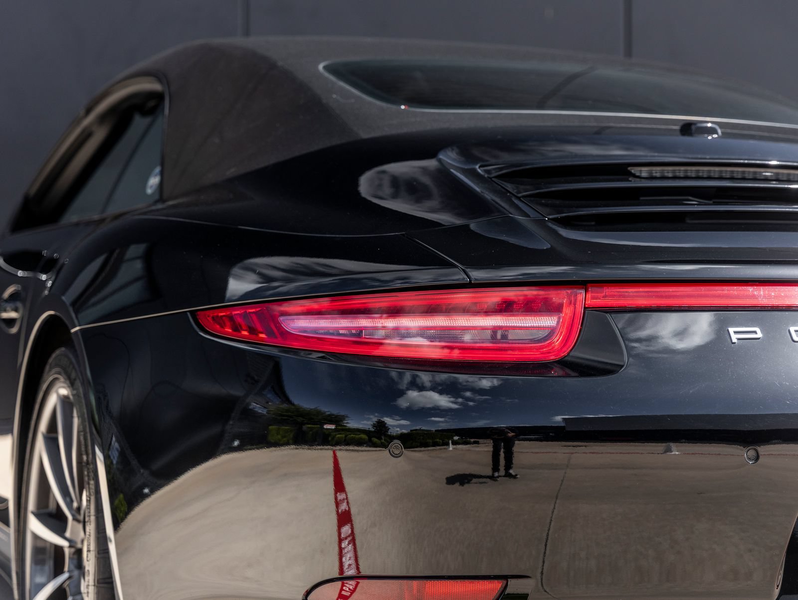 Certified 2014 Porsche 911 Carrera 4S AWD/4WD image 14