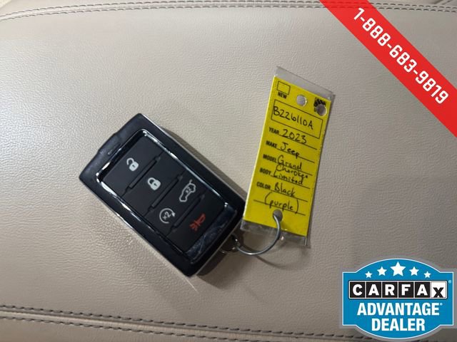 Used 2023 Jeep Grand Cherokee Limited w/ Luxury Tech Group II image 27