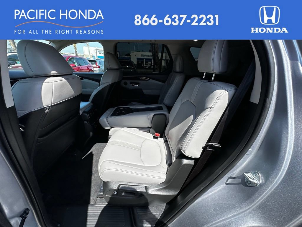Used 2023 Honda Pilot Touring image 18