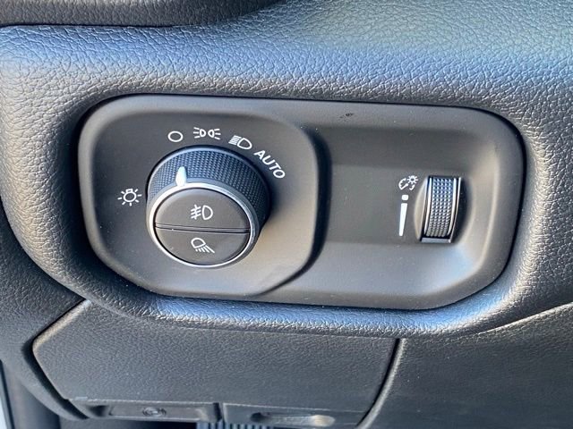 New 2026 RAM 2500 Tradesman image 25