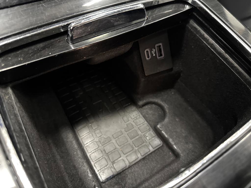 Used 2022 Lincoln Nautilus Reserve image 24