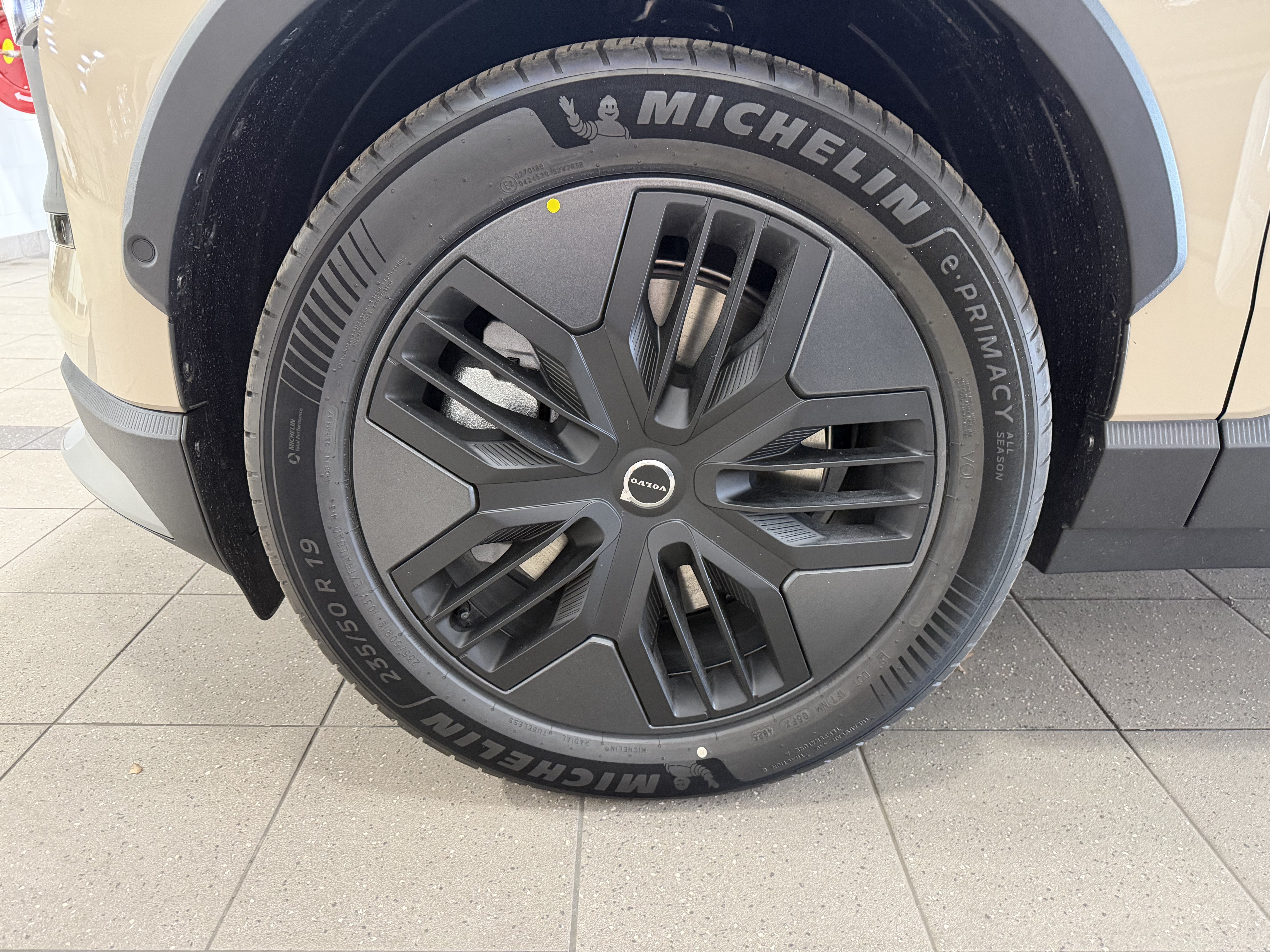 New 2026 Volvo EX30 Cross Country Ultra w/ Protection Package Premier AWD/4WD image 5