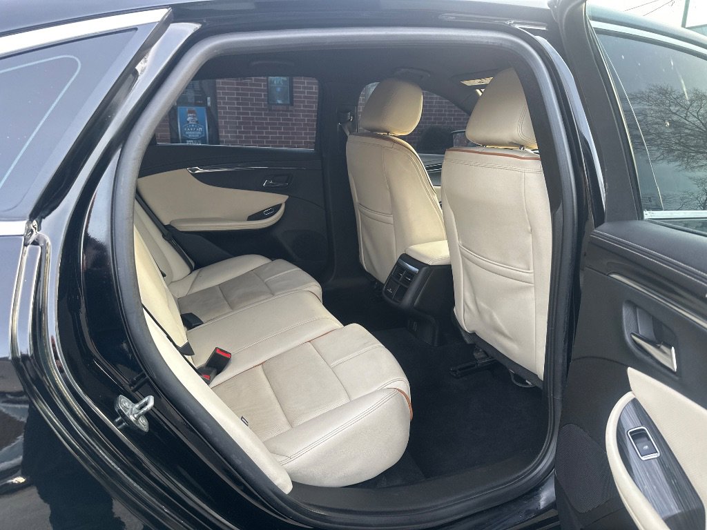 Used 2019 Chevrolet Impala Premier FWD image 13