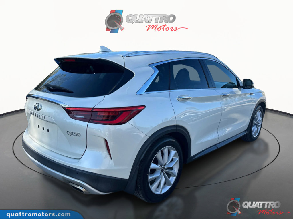 Used 2019 INFINITI QX50 Essential w/ Premium Heat Package image 7