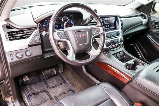 Used 2018 GMC Yukon SLT w/ Premium Edition AWD/4WD image 10