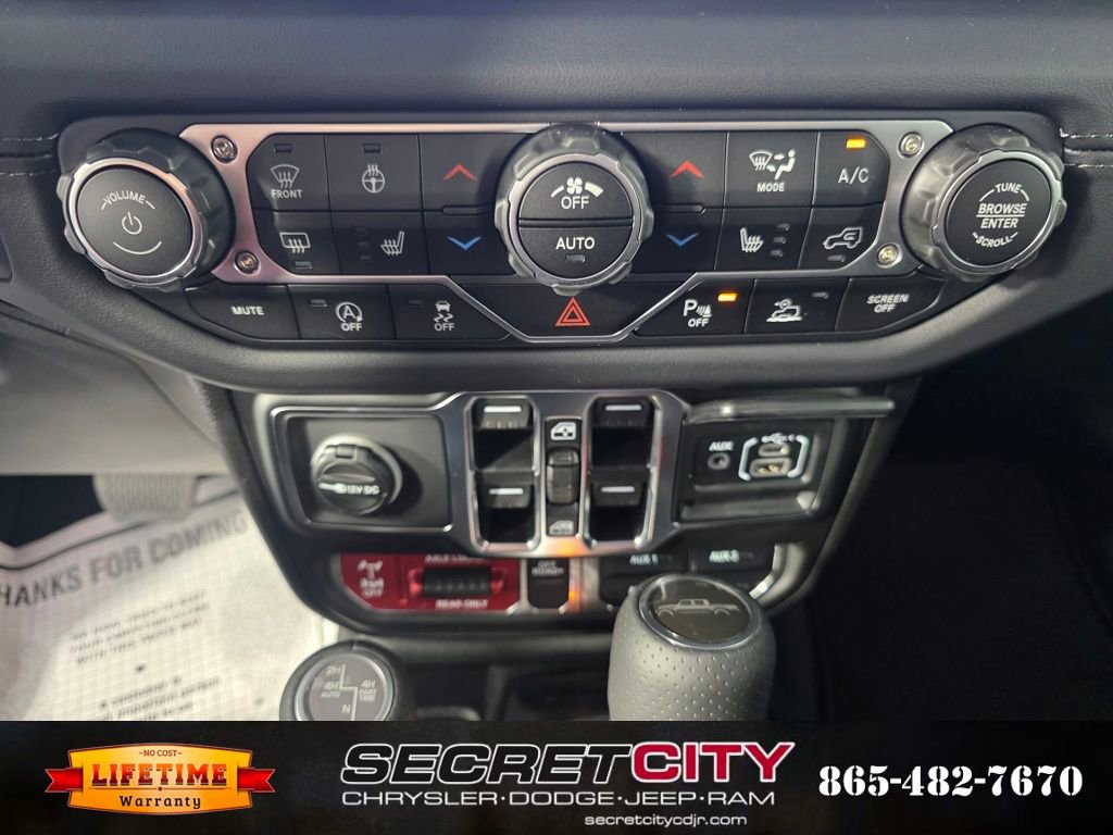 New 2025 Jeep Gladiator Mojave image 25