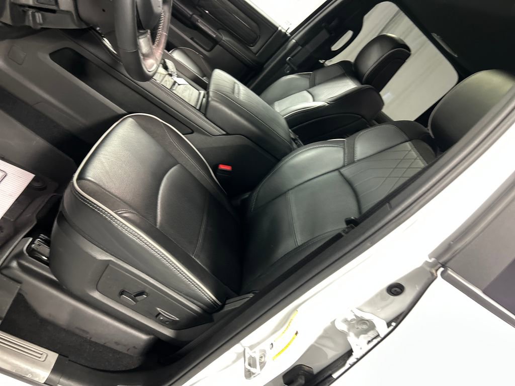 Used 2025 RAM 3500 Limited AWD/4WD image 12