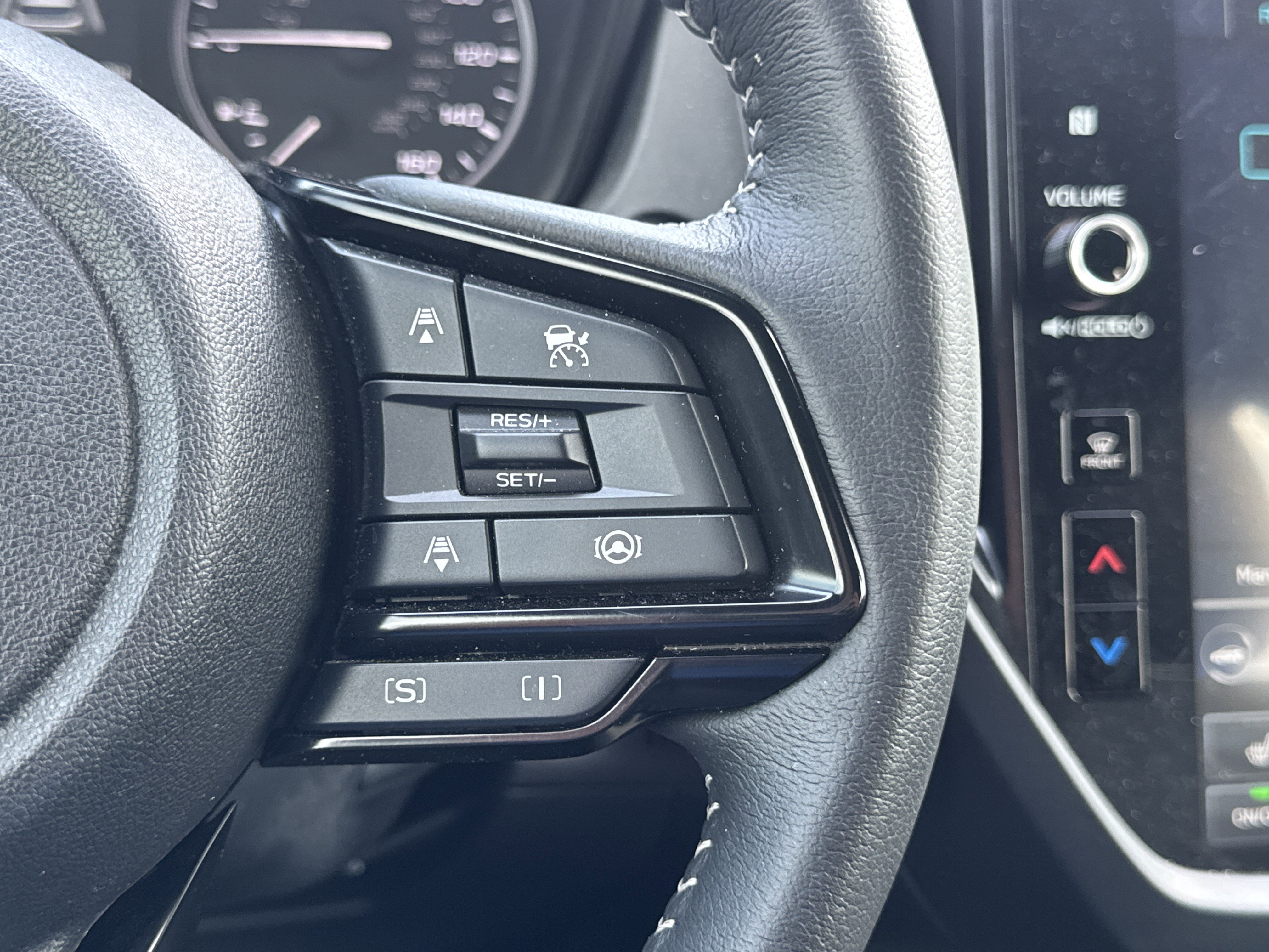 Certified 2025 Subaru Forester Premium image 15