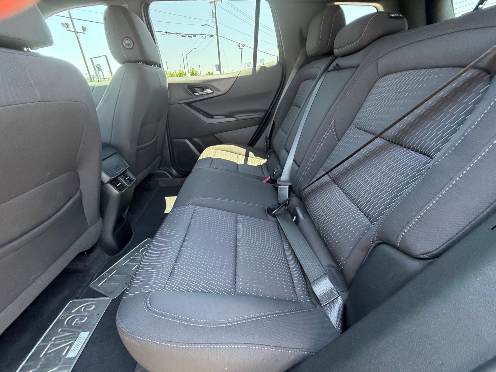 Used 2025 Chevrolet Equinox LT FWD image 27