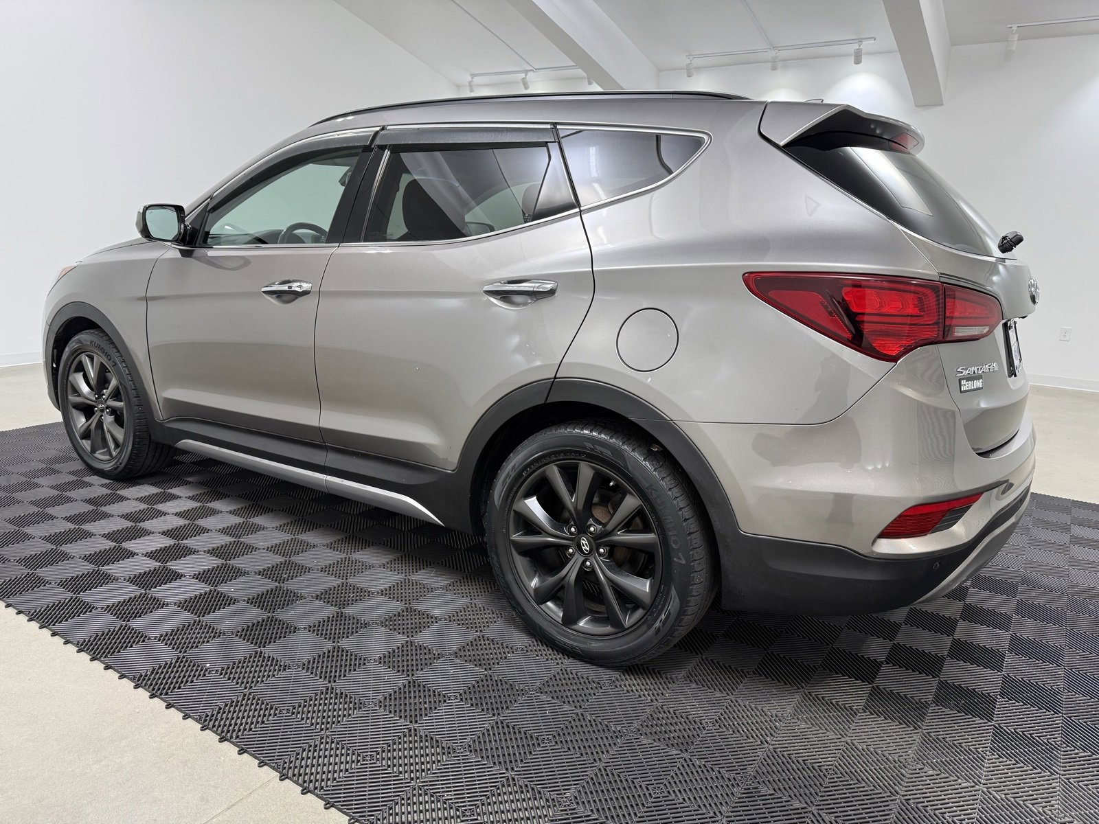 Used 2018 Hyundai Santa Fe Sport w/ 2.0T Ultimate Tech Package 05 image 5