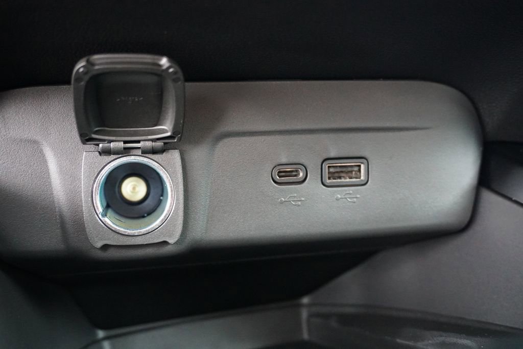 New 2026 Chevrolet Trax LT w/ Sunroof Package image 31