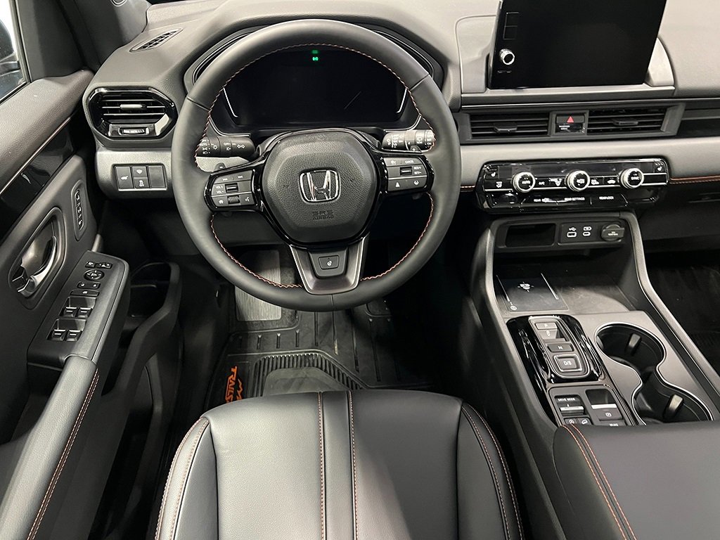 New 2025 Honda Pilot TrailSport image 15