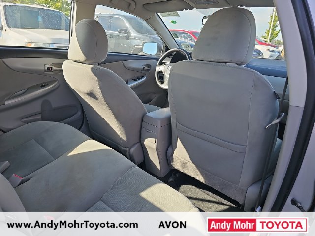 Used 2013 Toyota Corolla LE FWD image 18