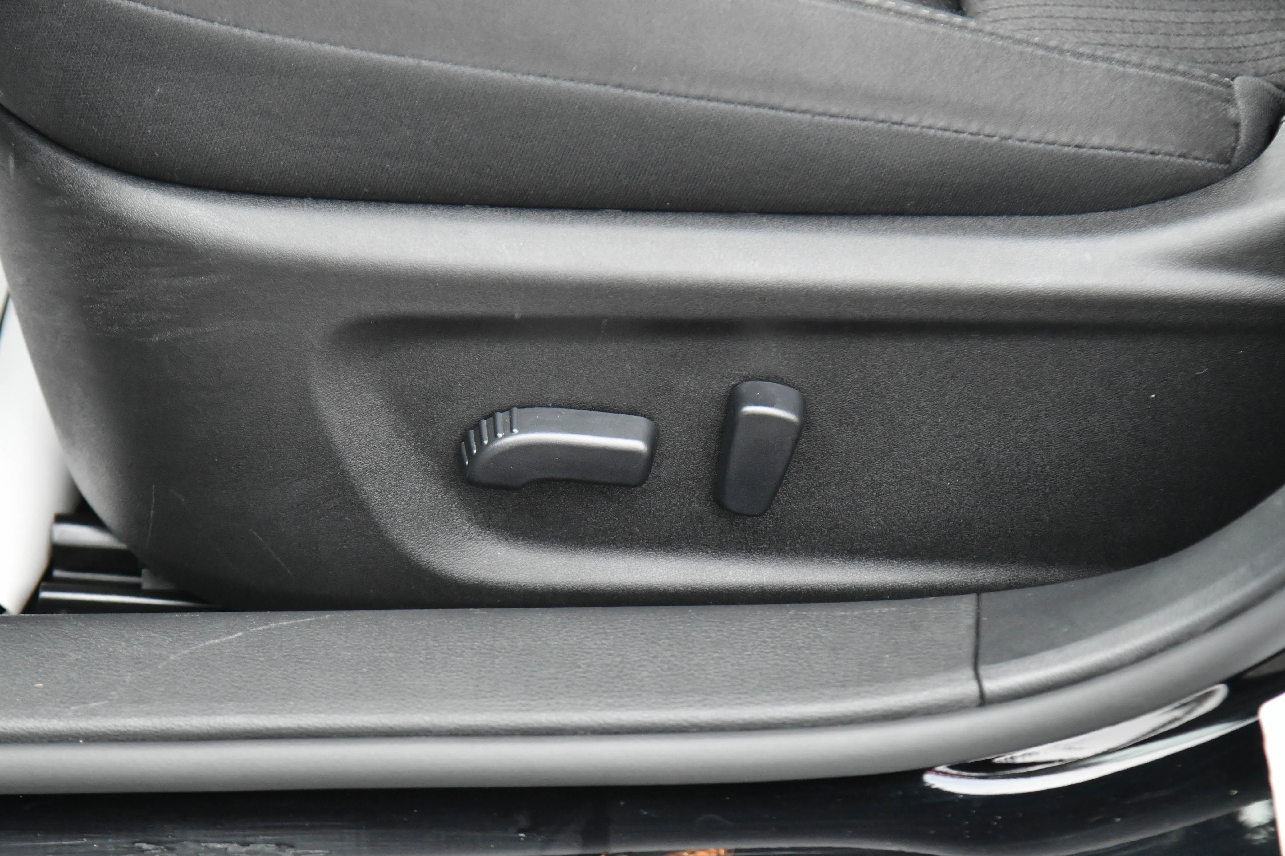 Used 2024 Nissan Altima 2.5 SV image 16