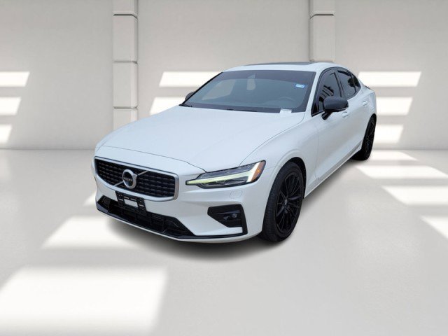 Used 2019 Volvo S60 T5 R-Design image 1