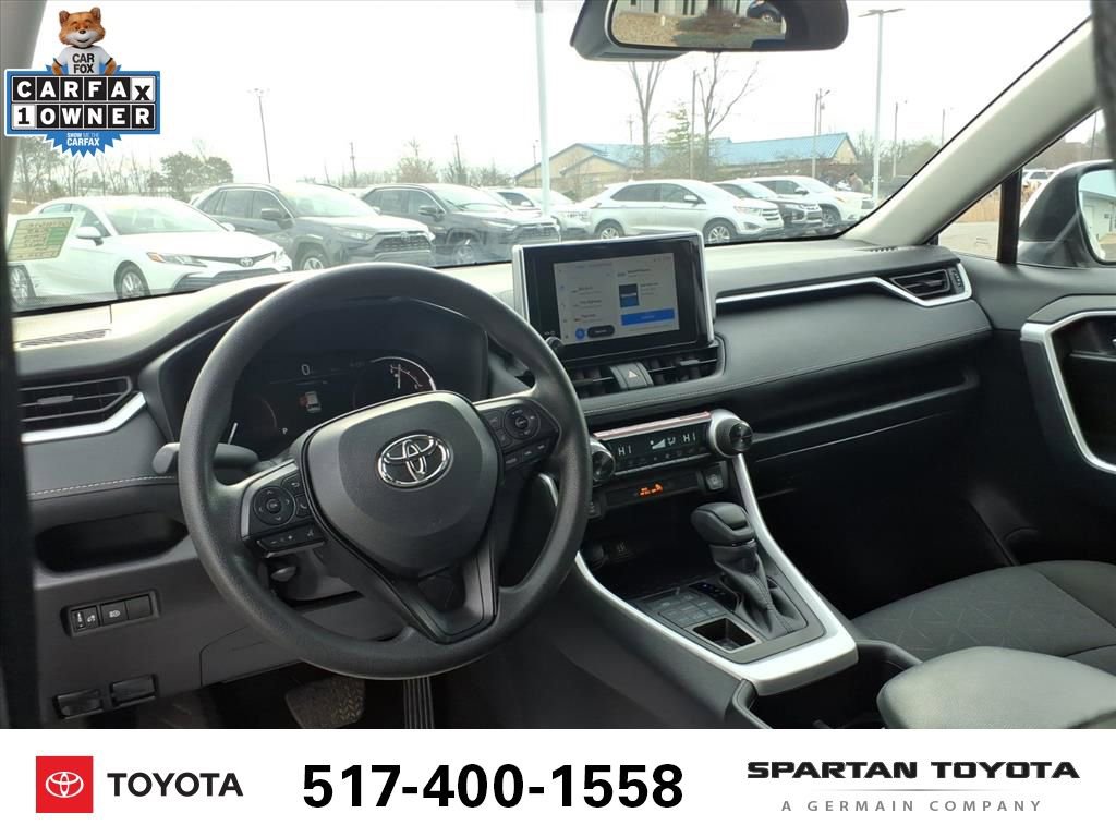 Used 2025 Toyota RAV4 XLE image 12