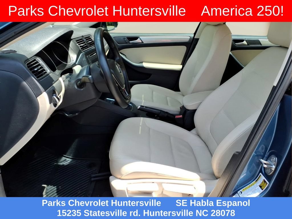 Used 2017 Volkswagen Jetta SE FWD image 14