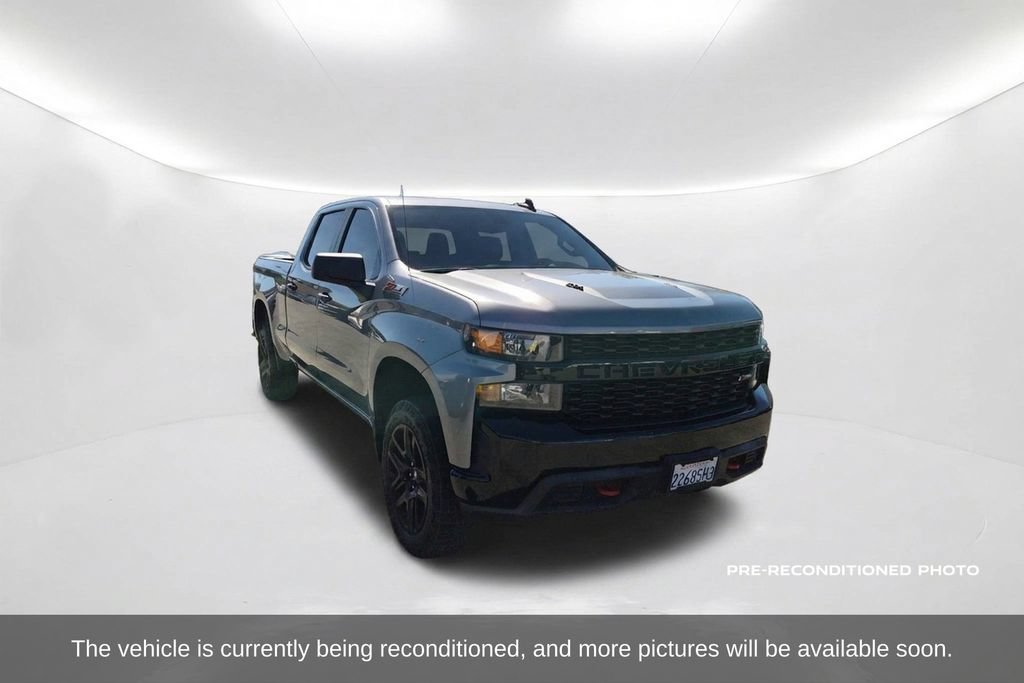 Used 2021 Chevrolet Silverado 1500 Custom Trail Boss w/ LPO, Dark Essentials Package AWD/4WD image 3