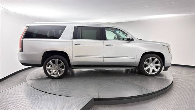 Used 2018 Cadillac Escalade ESV Luxury RWD image 9
