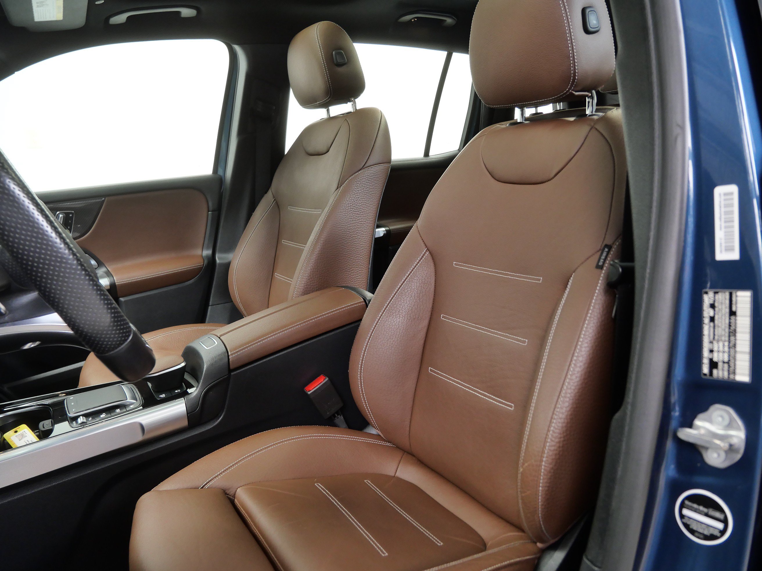 Certified 2022 Mercedes-Benz GLB 35 AMG 4MATIC image 16