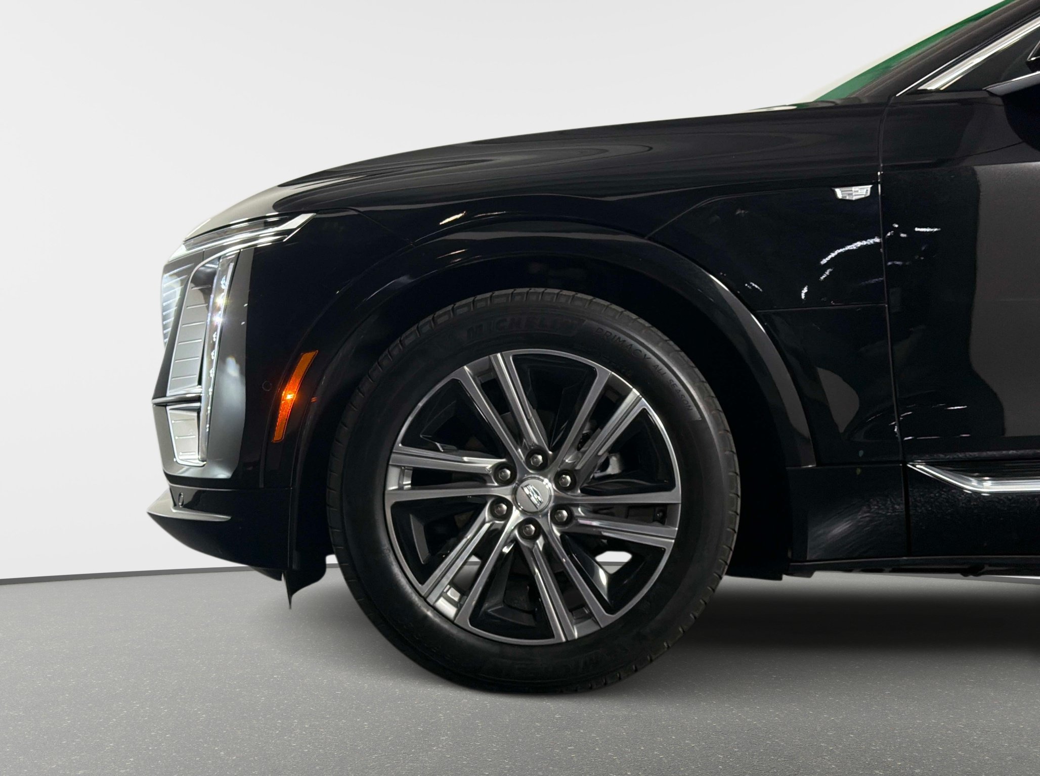 Used 2024 Cadillac Lyriq Luxury RWD image 11