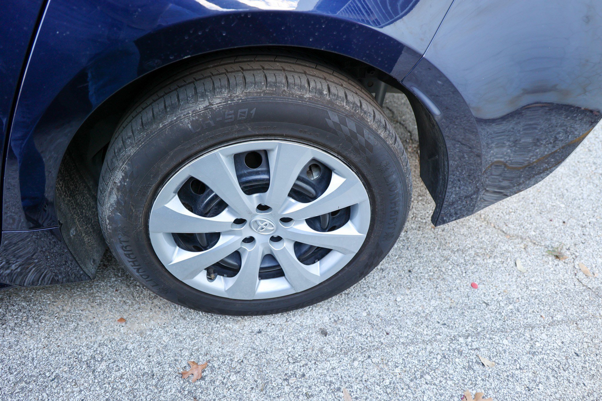 Certified 2025 Toyota Corolla LE FWD image 12