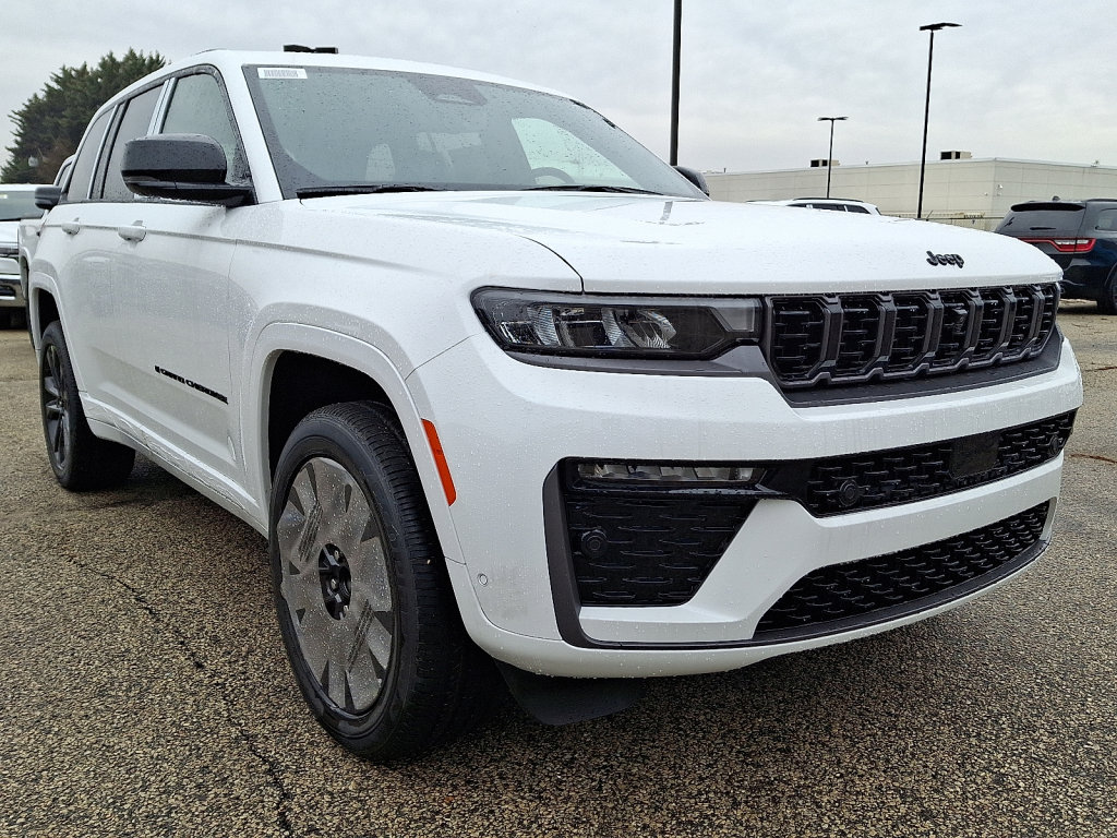 New 2026 Jeep Grand Cherokee Limited Reserve AWD/4WD image 3
