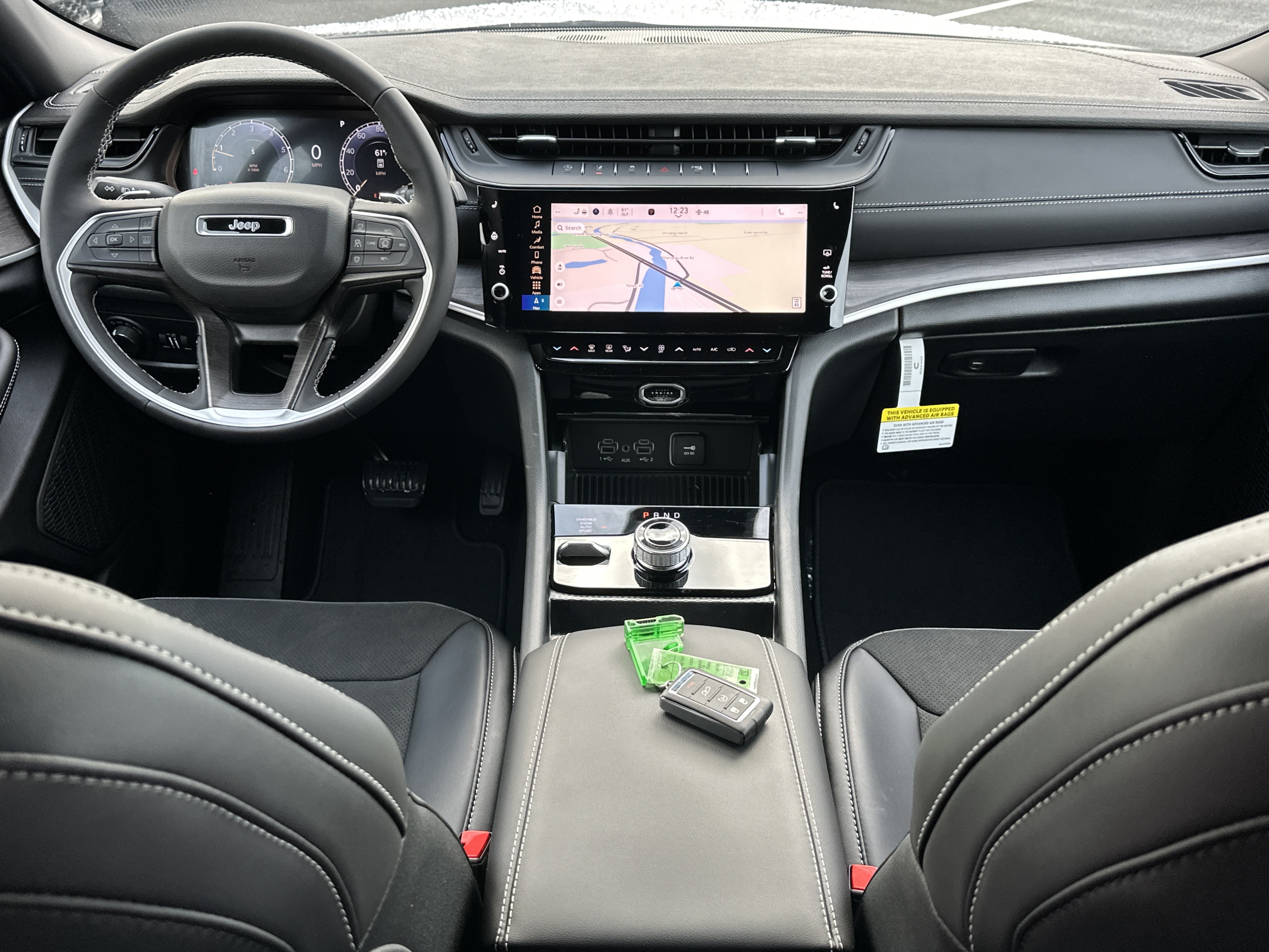 New 2026 Jeep Grand Cherokee Altitude AWD/4WD image 32