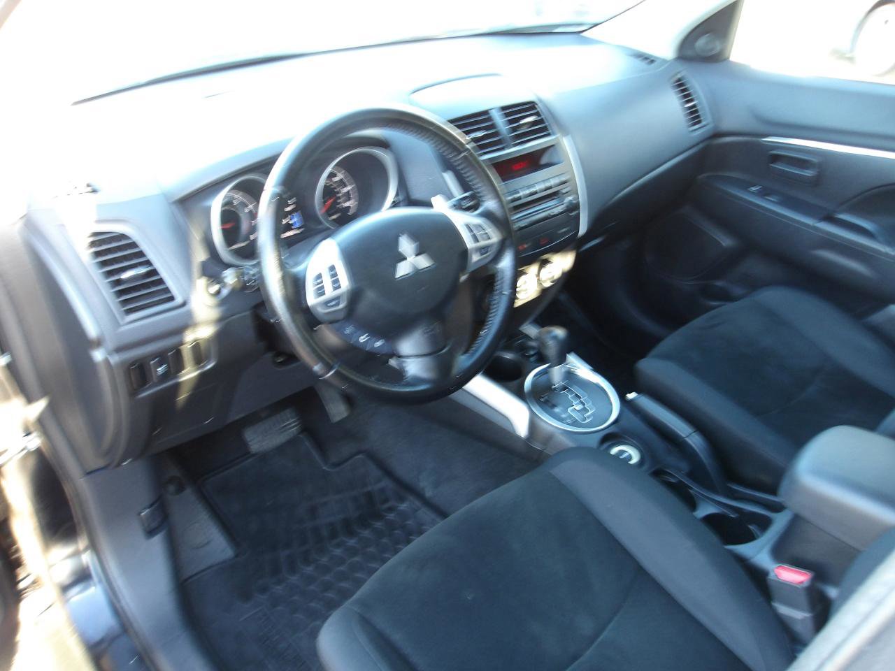 Used 2013 Mitsubishi Outlander Sport ES AWD/4WD image 9