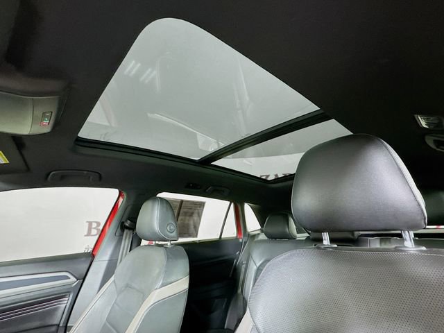 Used 2020 Volkswagen Atlas Cross Sport SEL Premium image 26