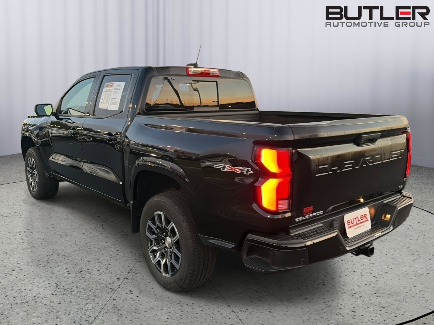 Used 2023 Chevrolet Colorado LT w/ LT Convenience Package III AWD/4WD image 4