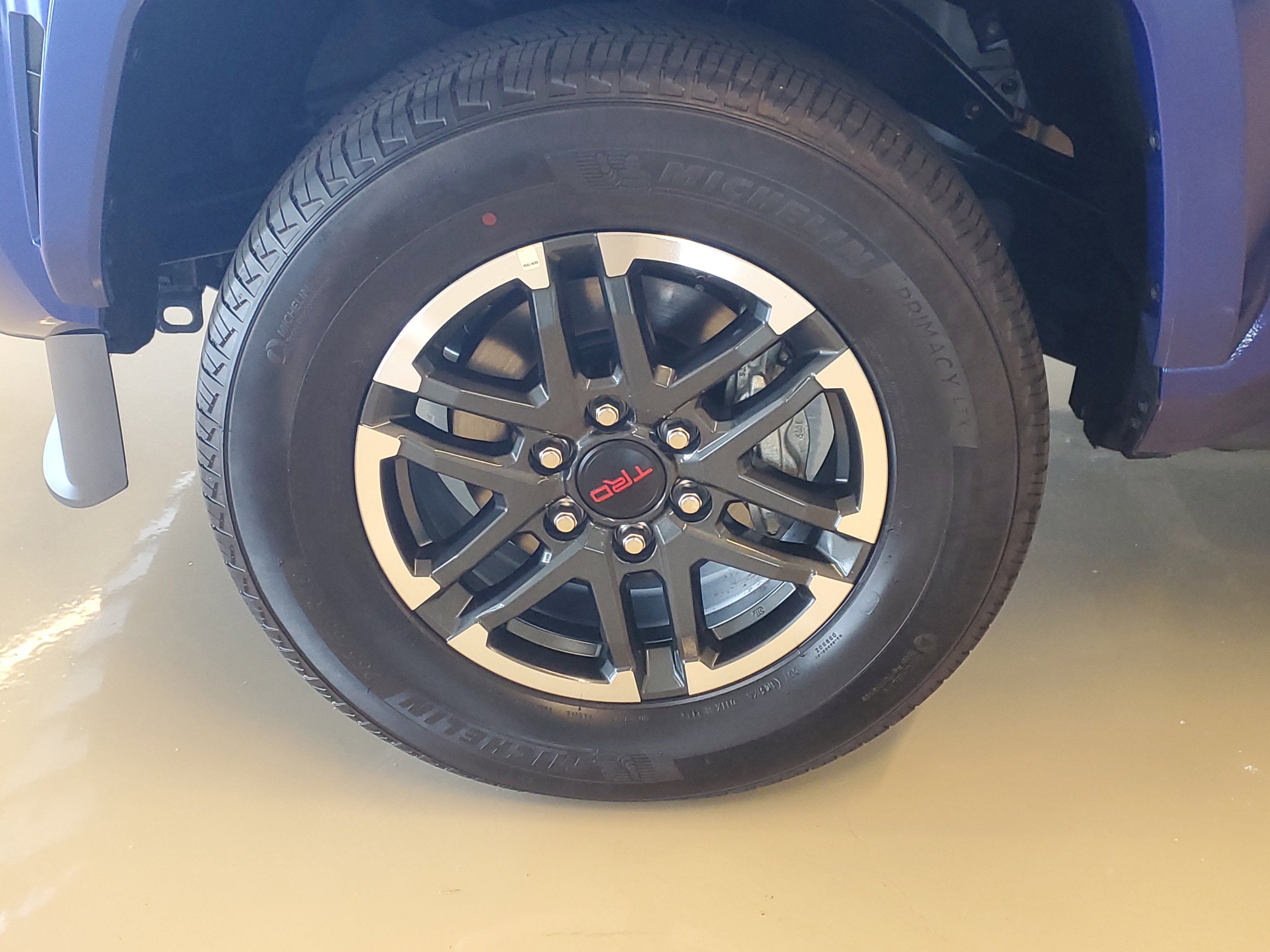 Used 2025 Toyota Tacoma TRD Sport image 6