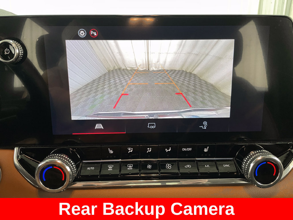 Used 2024 GMC Canyon AT4 w/ Canyon Safety Plus Package AWD/4WD image 4