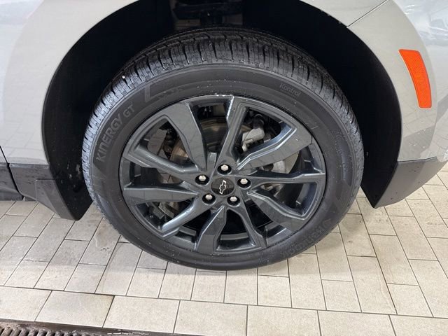 Used 2023 Chevrolet Equinox RS w/ LPO, Cargo Package image 30