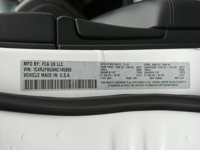 Used 2022 Jeep Grand Cherokee Limited image 23