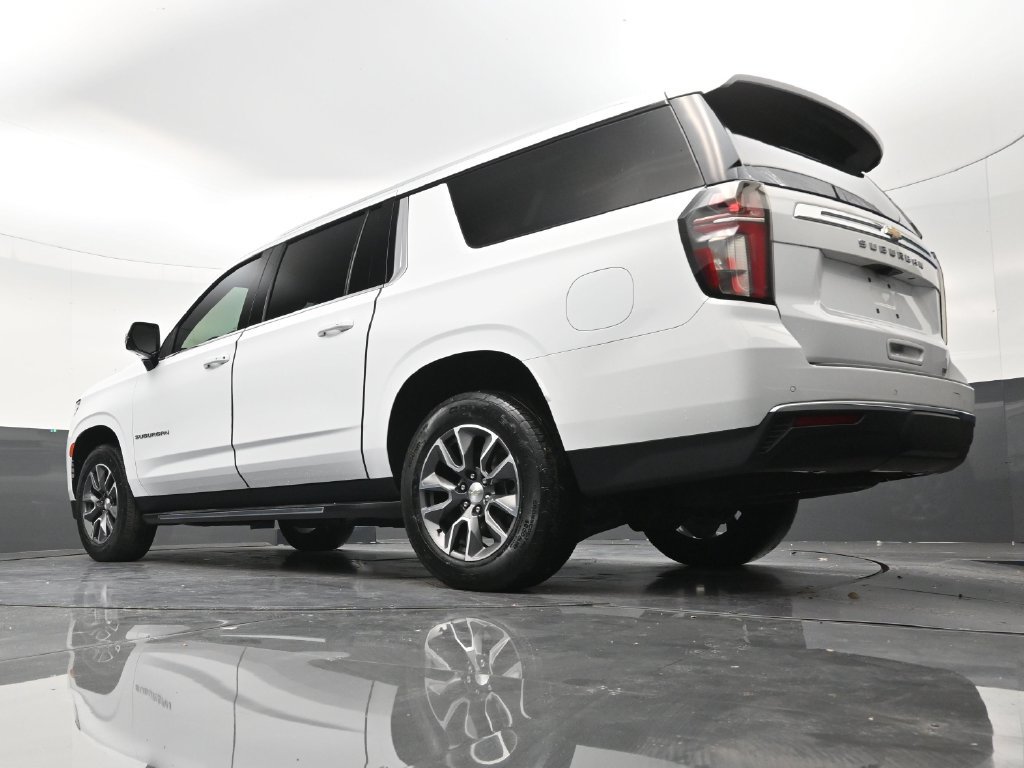Used 2023 Chevrolet Suburban LT w/ LT Signature Package RWD image 22
